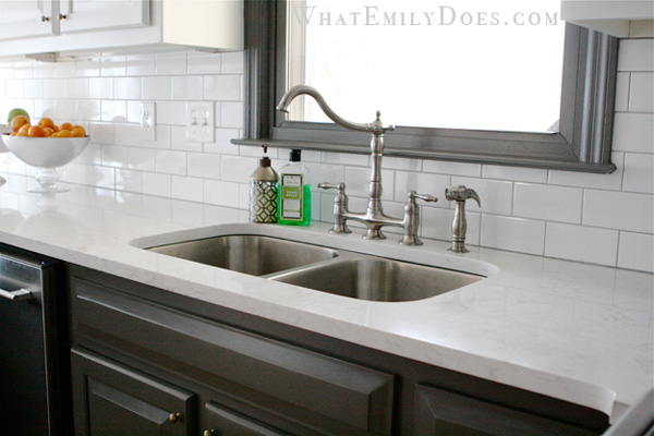 Low-maintenance quartz countertop in a kitchen