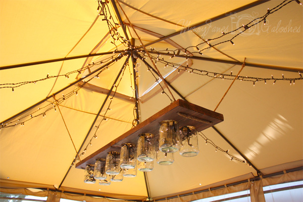 Light fixture hanging