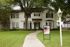 house sale sign