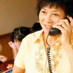 woman-calling-disupute-clue-report-masterfile Woman calling to dispute CLUE report